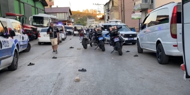 ev-baskiniyla-baslayan-kavgada-sokak-savas-alanina-dondu-16J4EgvR.jpg