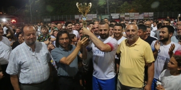 golcukteki-koyler-arasi-futbol-turnuvasinin-sampiyonu-mamuriye-oldu-5MFkTGty.jpg