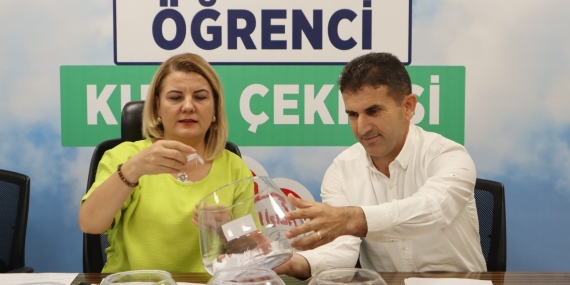 İzmit Belediyesi Çınar Çocuk Evleri için noter huzurunda kura çekimi