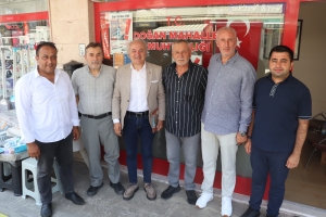izmit-belediyesi-muhtarlarla-birlikte-mahallelerin-nabzini-tutuyor-FSnVU9sG.jpeg