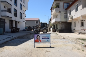 izmit-belediyesi-yorukler-sokakta-bozulan-parke-yolu-yeniledi-vzFWSTV8.jpg