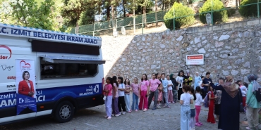 izmit-belediyesinden-kuran-kursu-ogrencilerine-ikram-surprizi-eUgBlpNC.jpg