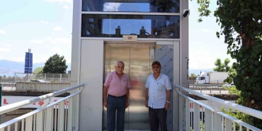 izmit-tren-garindaki-asansor-hizmete-alindi-xGKgKO23.jpg