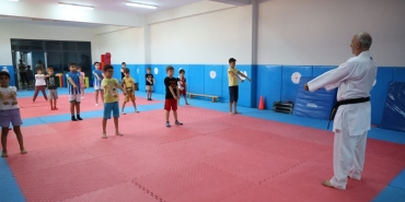 kartepede-yaz-tatili-sporla-senleniyor-udzS2vrK.jpg