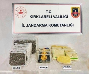 uyusturucu-tacirlerine-buyuk-vurgun-piyasa-degeri-100-milyon-tl-m8VtsVE7.jpg