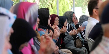 17-agustostan-geriye-kalan-yurek-burkan-hikaye-kardesinin-dugun-davetiyesini-vermek-icin-gelmis-FuDDtjrD.jpg