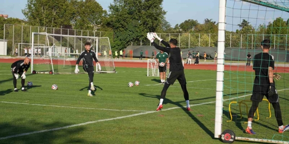 Kocaelispor, Fenerbahçe hazırlıklarını sürdürüyor
