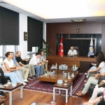 baskan-buyukgoz-yksde-ilk-bine-giren-ogrencileri-agirladi-PJAejp9U.jpg