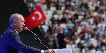cumhurbaskani-erdogan-milletimizin-hasretini-cektigi-buyuk-ve-guclu-turkiyeye-kavusmamiza-cok-az-kaldi-EHYIpXqp.jpg