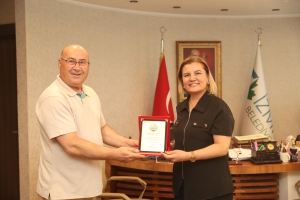 fatma-baskana-fahri-karslilik-berati-pakSWuz4.jpg