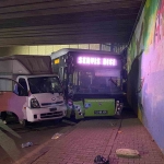 halk-otobusu-ile-kamyonet-carpisti-2-yarali-CMg9jygG.jpg