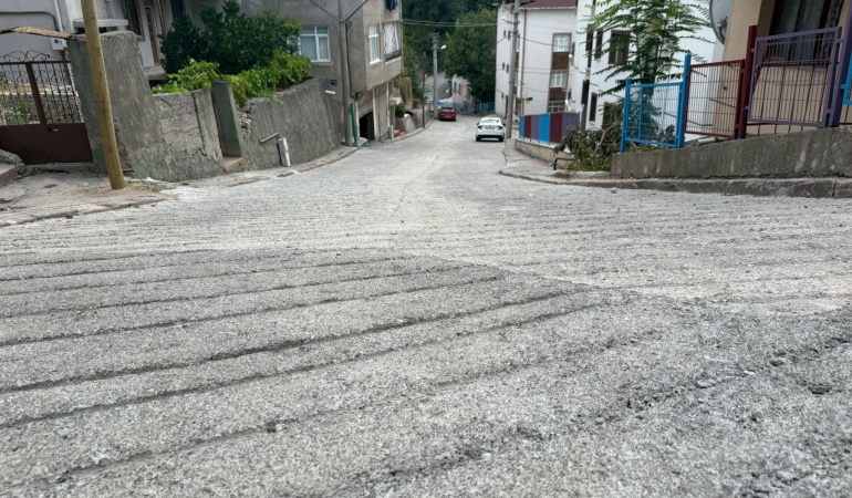 izmit-belediyesi-planlanan-sureden-once-tamamladigi-yolu-bugun-trafige-aciyor-irYMsadO.jpeg