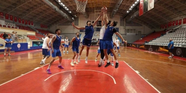 kocaeli-bsb-kagitspor-yeni-sezona-yuksek-tempoda-hazirlaniyor-F28axXsd.jpg
