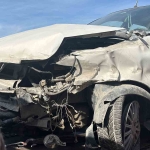 kocaelide-bariyerlere-carpan-otomobildeki-4-kisi-yaralandi-X6mF9YFJ.jpg