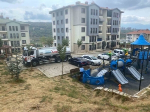kocaelide-cocuk-parklari-temizlenip-onariliyor-PLbef4xB.jpg
