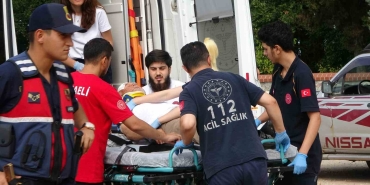 kocaelide-otomobiller-carpisti-2si-cocuk-8-yarali-uxmfKugt.jpg
