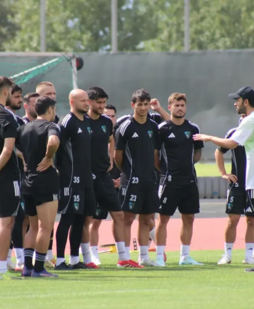 kocaelispor-ile-samsunspor-22-yil-sonra-super-ligde-karsi-karsiya-geliyor-XKN9AfMS.jpg