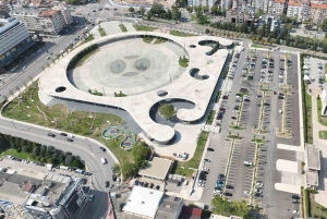 milli-irade-meydani-otoparkiyla-rahatlik-sagliyor-CQ3hLsua.jpg