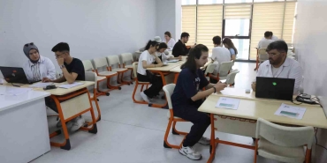 ogrenciler-en-dogru-tercihi-uzman-egitimcilerle-birlikte-veriyor-I8QLZrzZ.jpg