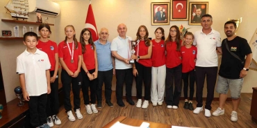 sampiyon-darica-sporcular-kupalara-ambargo-koydu-biP5OeDL.jpg