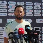 selcuk-inan-sari-kart-gereksizdi-hakem-kolayciliga-kacti-lq22HTsW.jpg
