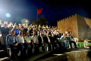 tarihi-hereke-kalesinde-sanat-ruzgari-iOmBglIH.jpg