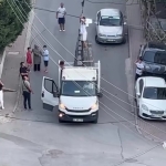 tele-takilarak-mahsur-kalan-guvercini-boyle-kurtardilar-LD9SQzkU.jpg