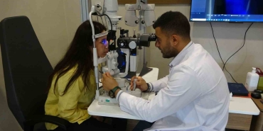uzman-doktor-uyardi-dijital-goz-yorgunlugu-salgina-donusuyor-kcXYsrPv.jpg