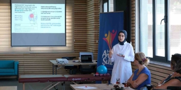 uzmanindan-kadinlara-uyari-diz-agrisini-hafife-almayin-nI89lrzB.jpg