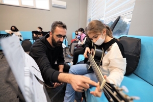 basiskele-belediyesi-muzik-okullarinda-yeni-donem-basliyor-U7DmAtdv.jpg
