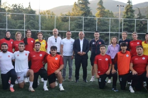 baskan-sogut-gelecegin-en-buyuk-umut-kaynagi-sporcularla-bir-arada-V99Q3QAP.jpg