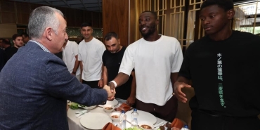 besiktas-maci-oncesi-kocaelisporlu-futbolculara-moral-mllMREpe.jpg