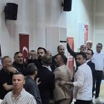 chp-kongresinde-kavga-tekme-ve-tokatlar-havada-ucustu-kfxywJNL.jpg