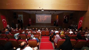 dilovasinda-mevlid-i-nebi-haftasi-coskuyla-kutlandi-lZBkBEYh.jpg