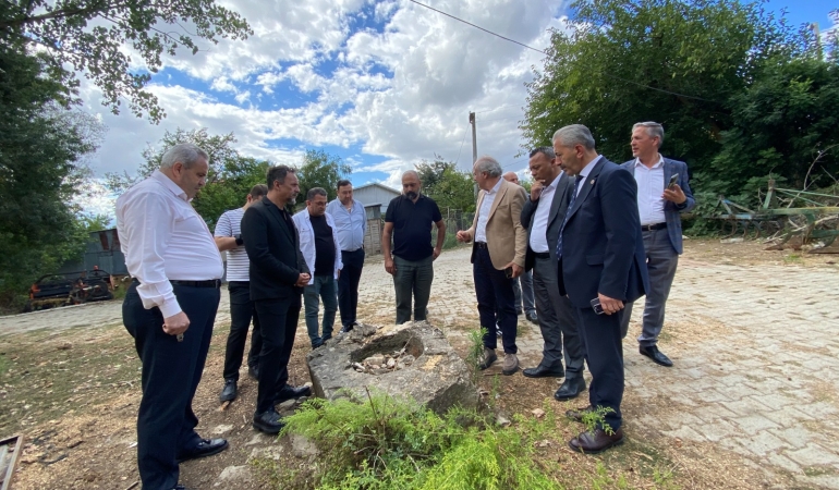 durhasanda-talepler-yerinde-incelendi-yeni-projeler-planlandi-ipU2sK1J.jpeg
