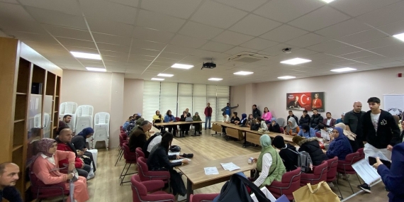 İzmit Belediyesi İstihdam Birimi’nden 75 kişiye fabrikada iş fırsatı