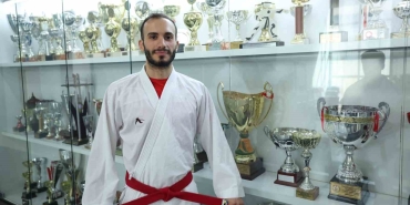 karateci-enes-bulut-kagitspordaki-basarisini-ozetledi-mucadeleden-asla-vazgecmek-yok-VDLcma8X.jpg