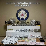 kocaelide-narkotik-baskini-5-supheli-yakalandi-9-kilo-uyusturucu-ele-gecti-dIGpjNbB.jpg