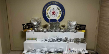 kocaelide-narkotik-baskini-5-supheli-yakalandi-9-kilo-uyusturucu-ele-gecti-dIGpjNbB.jpg
