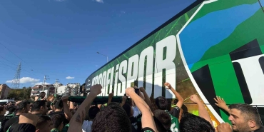 kocaelispor-taraftarindan-caykur-rizespor-macina-yogun-ilgi-E1jVDaEc.jpg
