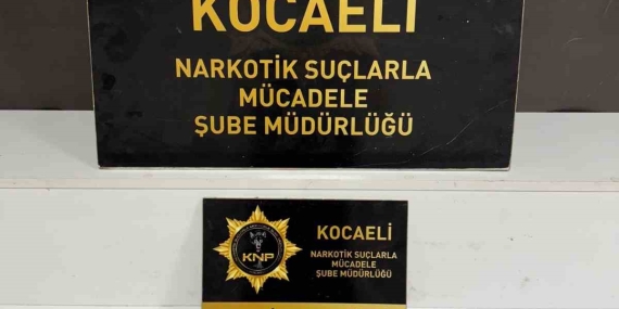 Narkotik ekiplerinden operasyon: 500 gram metamfetamin ele geçirildi