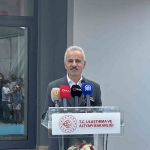 ulastirma-bakani-uraloglu-2025-yilinin-ilk-8-ayinda-26-bin-264-gemi-trafigi-gerceklesti-HHqRMbHn.jpg