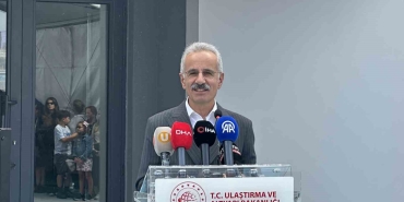ulastirma-bakani-uraloglu-2025-yilinin-ilk-8-ayinda-26-bin-264-gemi-trafigi-gerceklesti-HHqRMbHn.jpg
