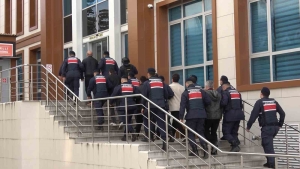 yalovada-icme-suyuna-kimyasal-madde-karistirdigi-ileri-surulen-saniklar-hakim-karsisinda-n3p9VfVM.jpg