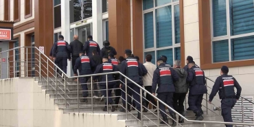 yalovada-icme-suyuna-kimyasal-madde-karistirdigi-ileri-surulen-saniklar-hakim-karsisinda-n3p9VfVM.jpg