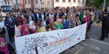 20-ayvalik-uluslararasi-zeytin-hasat-ve-turizm-festivali-basladi-eHUeEvBu.jpg