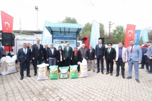 3-bin-500-ciftciye-bin-420-ton-yem-bitkisi-tohumu-destegi-9lKKsKZI.jpg