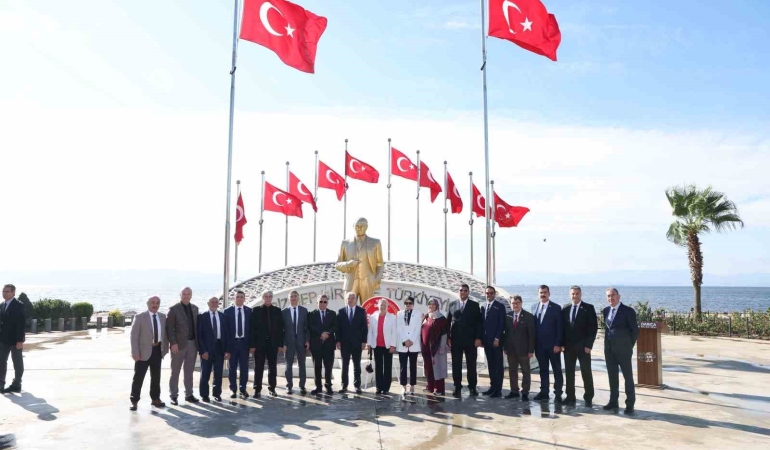 baskan-biyik-muhtarlarimizla-el-ele-darica-icin-calisiyoruz-BKnqFRjK.jpg