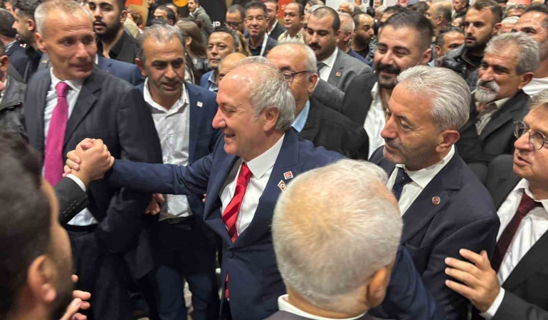 chp-kocaelide-yeni-il-baskani-erdem-ercan-oldu-RBrFVrKm.jpg