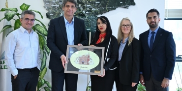 fransiz-belediye-baskan-yardimcisi-kartepede-OWK4X9JK.jpg